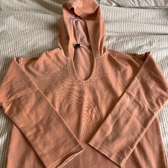Eddie Bauer U-Neckline Peach Hoodie Pullover Sweatshirt - Picture 1 of 4